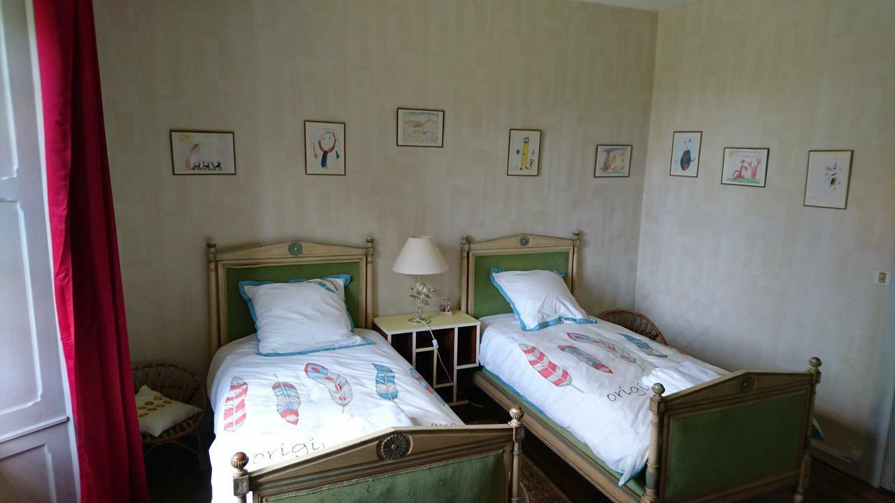 Bed and Breakfast Pierre Deluen Domaine de la Grange de Quaire à Chassenon Extérieur photo