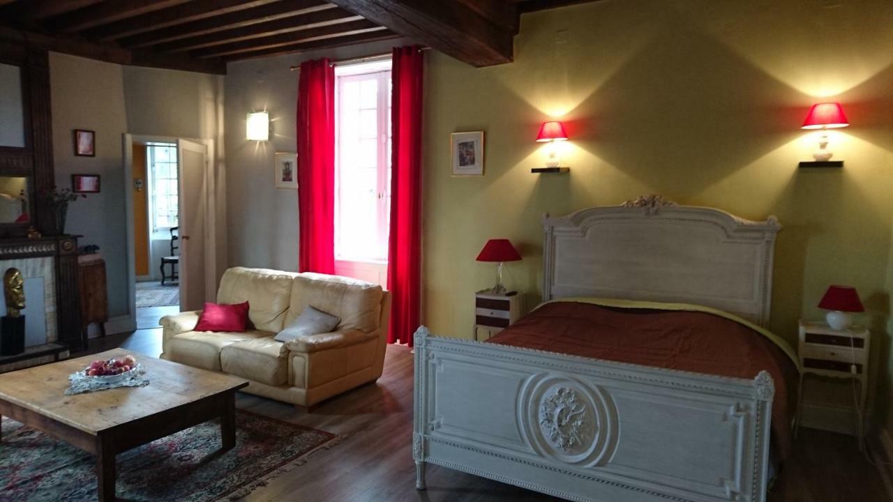 Bed and Breakfast Pierre Deluen Domaine de la Grange de Quaire à Chassenon Extérieur photo
