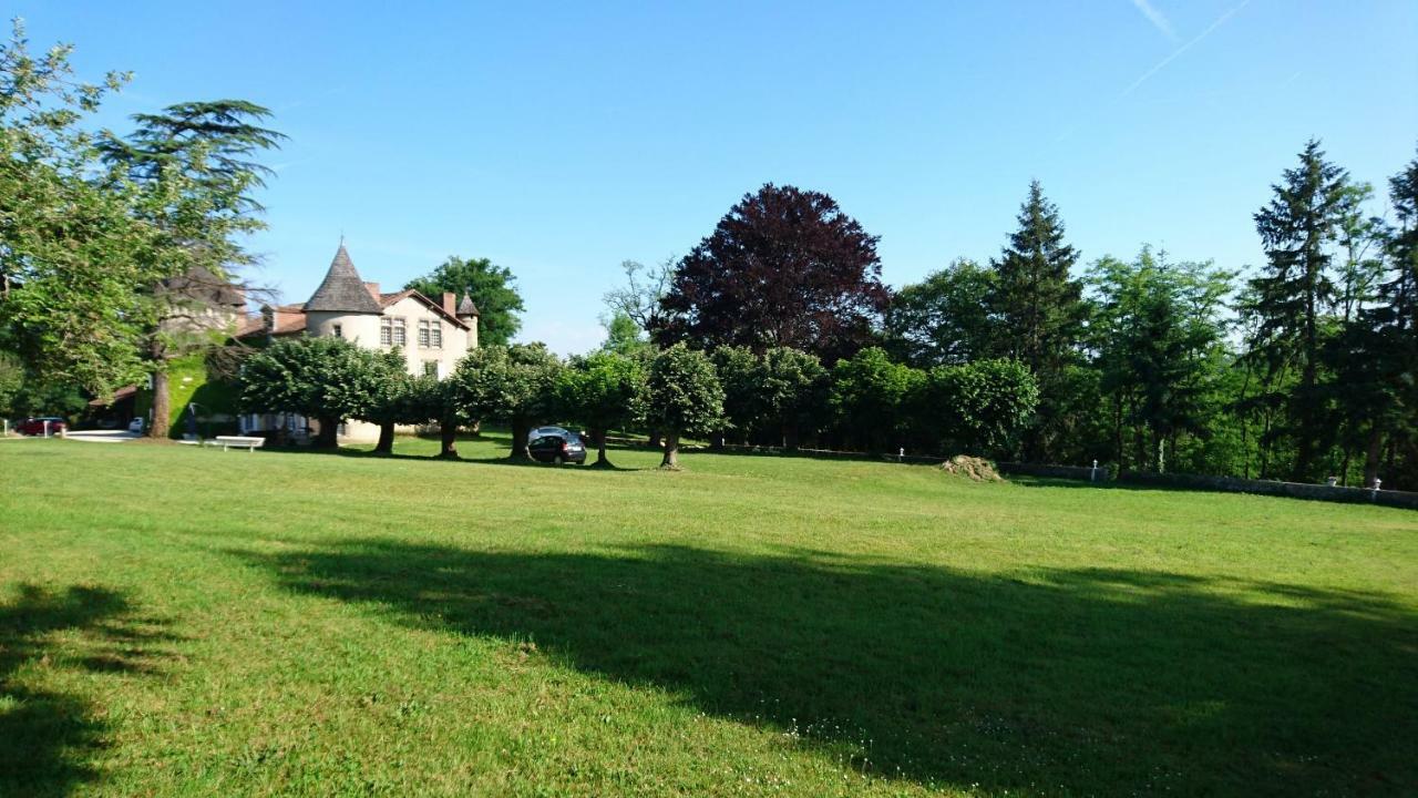 Bed and Breakfast Pierre Deluen Domaine de la Grange de Quaire à Chassenon Extérieur photo